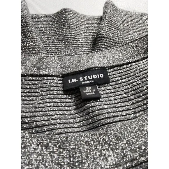 I.N.Studio Womens Size 3 X Silver top blouse plus  3/4 sleeve Crew Neck NWT --22 - Picture 8 of 10